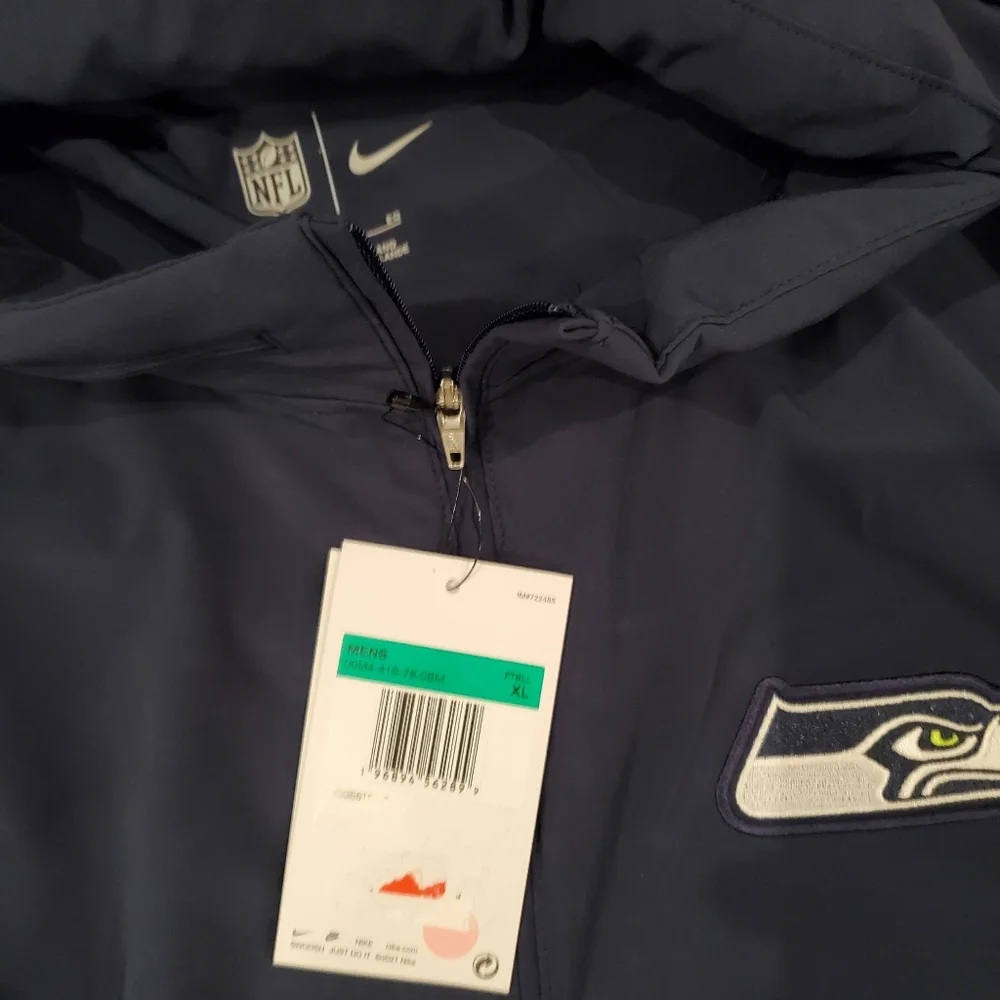 NIKE Seattle Seahawks Size XL 1/4 Zip Sideline Coaches Onfield hooded